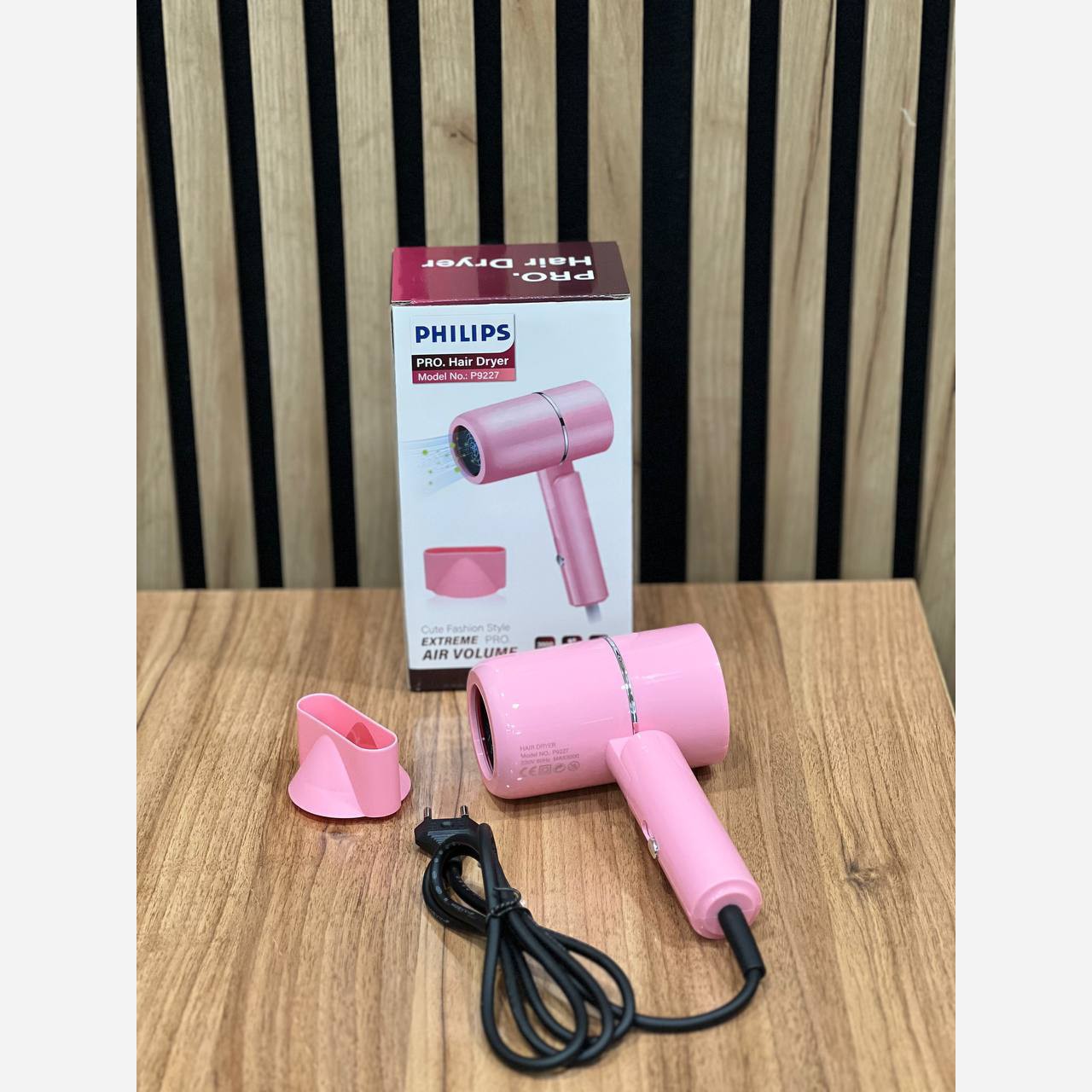 سشوار مسافرتی فیلیپس مدل P9227 درجه یک