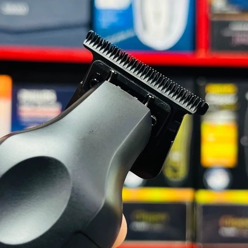 ماشین اصلاح صفرزن خط زن ضدآب فیلیپس 3 سرعته 7000 مدل 5686 با کیفیت