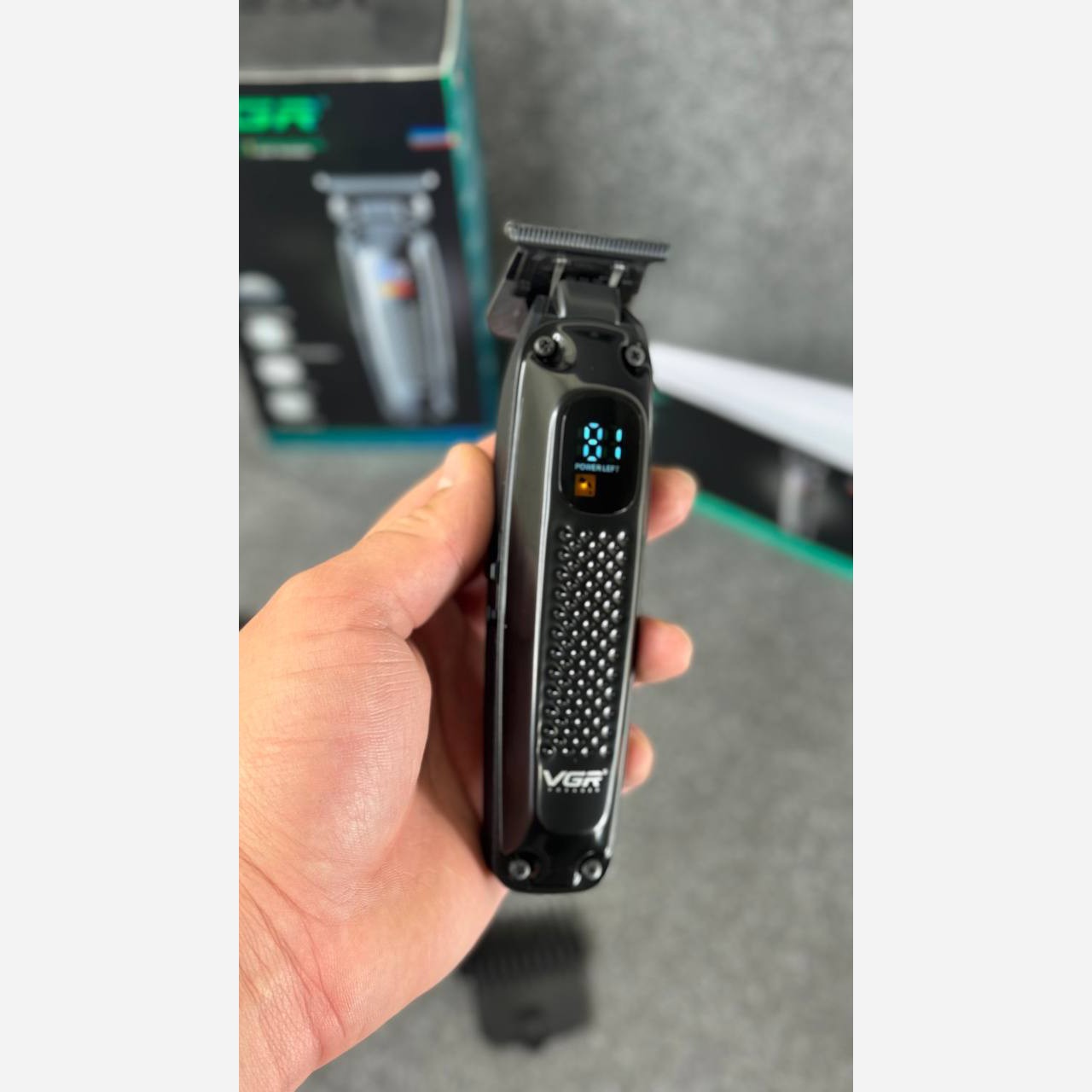 ماشین اصلاح وی جی آر V-972 جدید ترین وا با کیفیت ترین خط زن